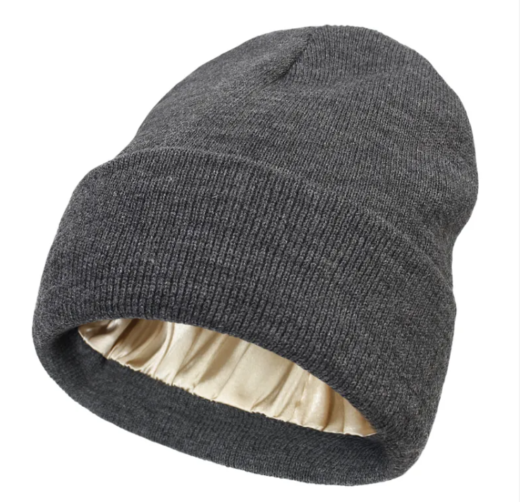 SilkBeanie – The Hat That Doesn't Fluff! 1+1 Free!